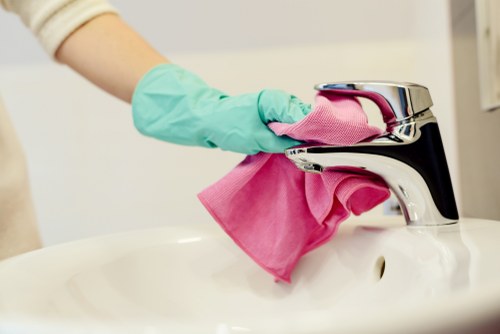 Professional house cleaning service for Westkensington homes