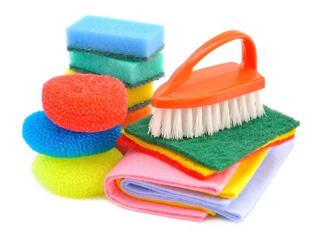 Cleaning a high-traffic commercial corridor carpet